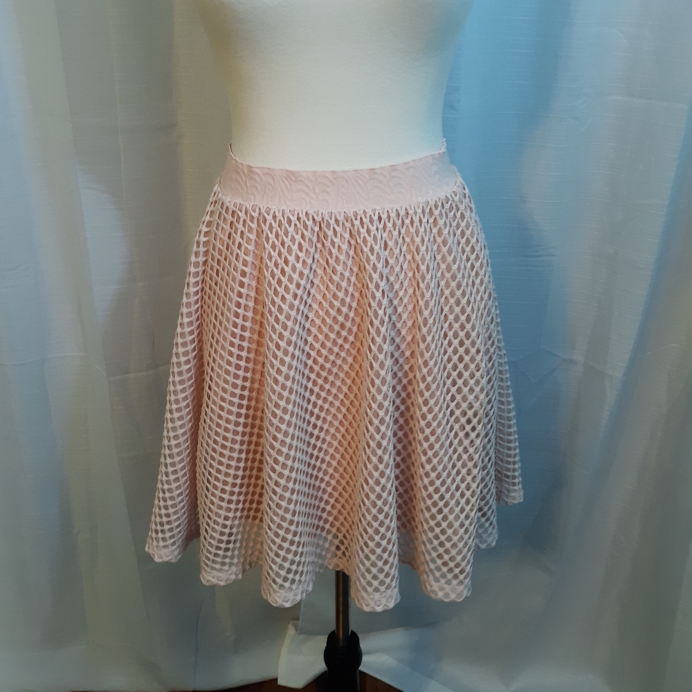 Metro Wear crochet lace skater skirt sz PM *X
